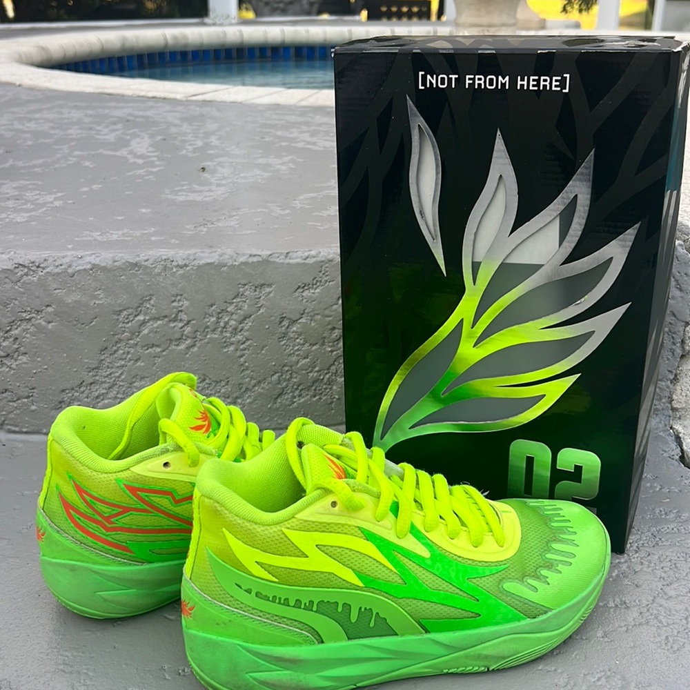 LAMELO BALL MB.02 x NICKELODEON SLIME